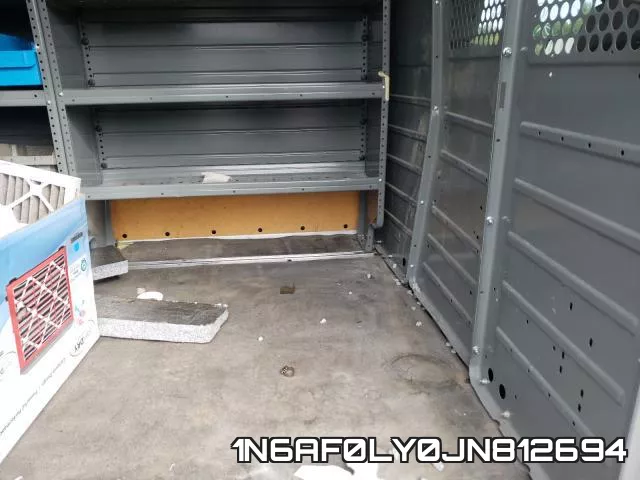 1N6AF0LY0JN812694 фото 6