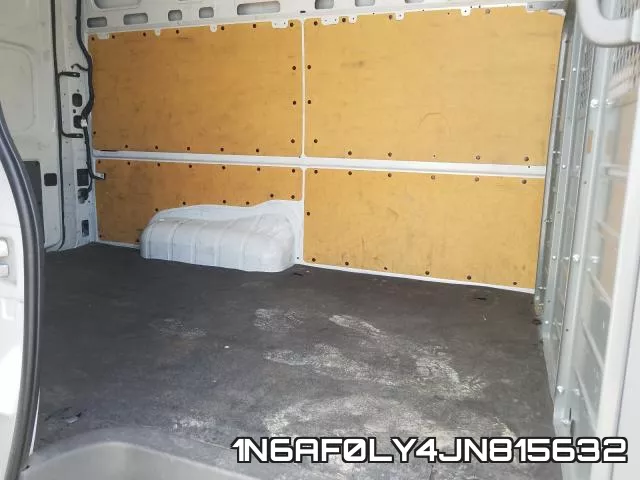 1N6AF0LY4JN815632 фото 7