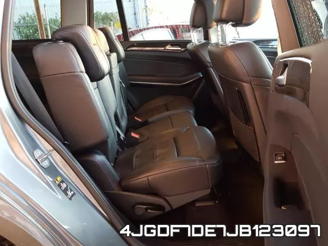 4JGDF7DE7JB123097 фото 7