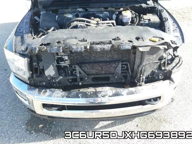 3C6UR5DJXHG693892 фото 8