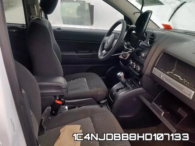 1C4NJDBB8HD107133 фото 6