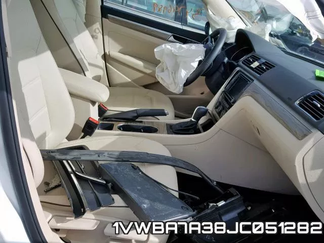 1VWBA7A38JC051282 фото 6