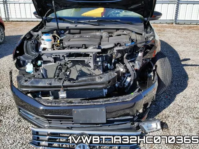 1VWBT7A32HC070365 фото 10