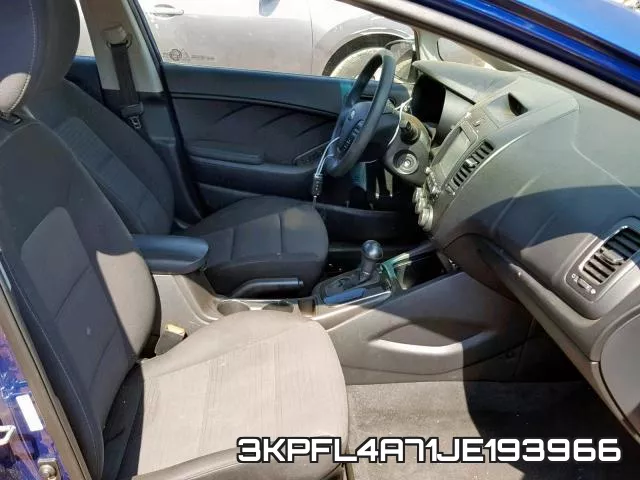 3KPFL4A71JE193966 фото 6