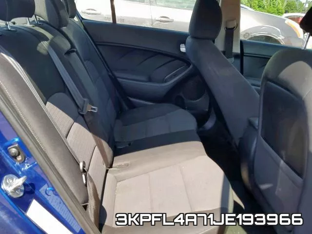 3KPFL4A71JE193966 фото 7