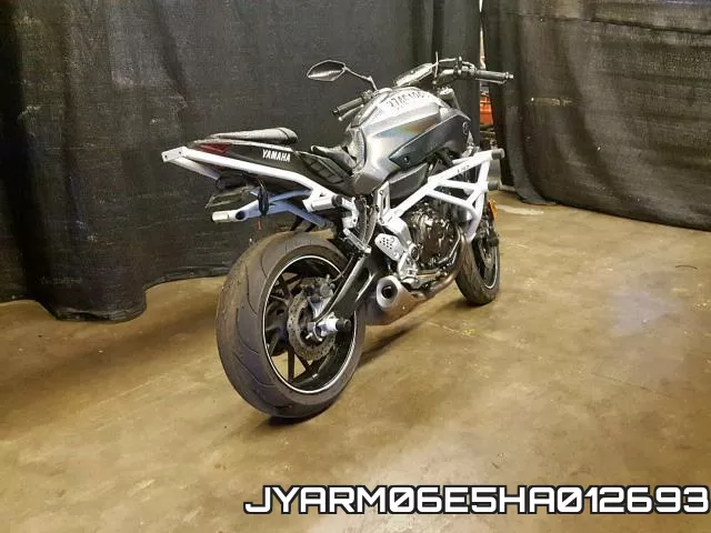 JYARM06E5HA012693 фото 5