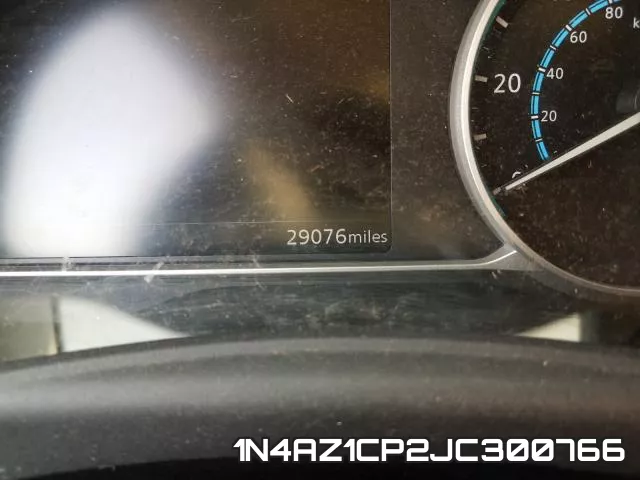 1N4AZ1CP2JC300766 фото 9