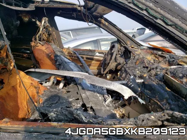 4JGDA5GBXKB209123 фото 6