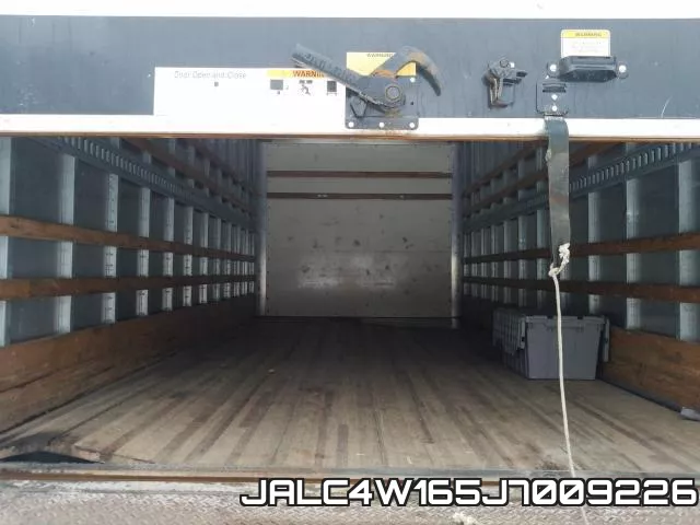 JALC4W165J7009226 фото 7