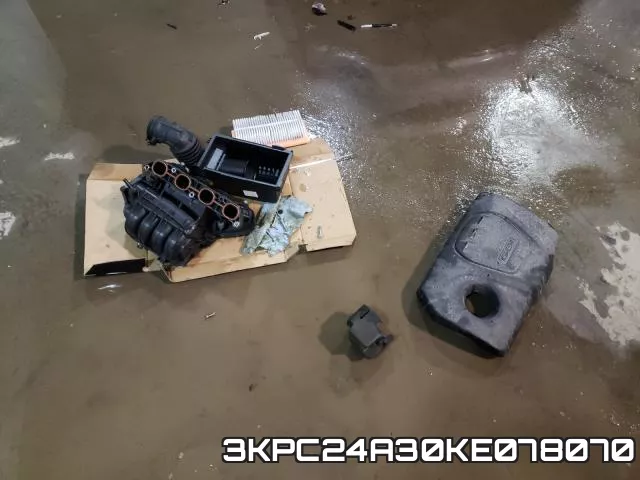 3KPC24A30KE078070 фото 10