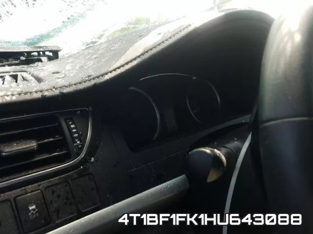 4T1BF1FK1HU643088 фото 9