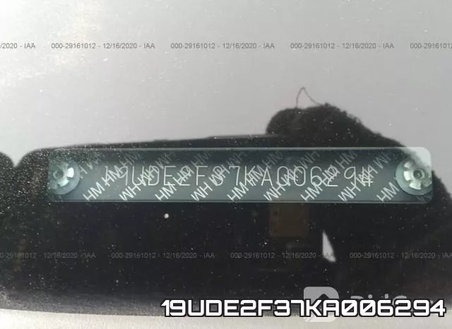 19UDE2F37KA006294 фото 9
