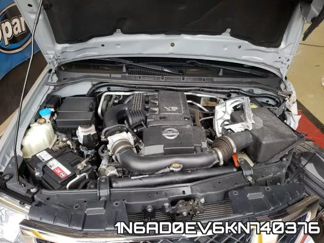 1N6AD0EV6KN740376 фото 5