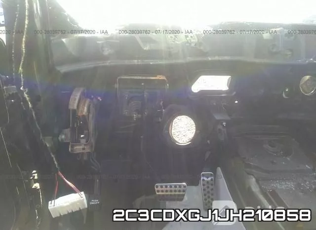 2C3CDXGJ1JH210858 фото 7