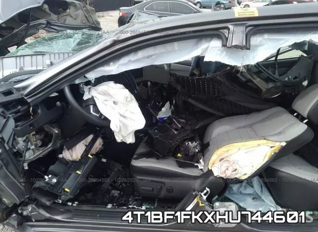 4T1BF1FKXHU744601 фото 6