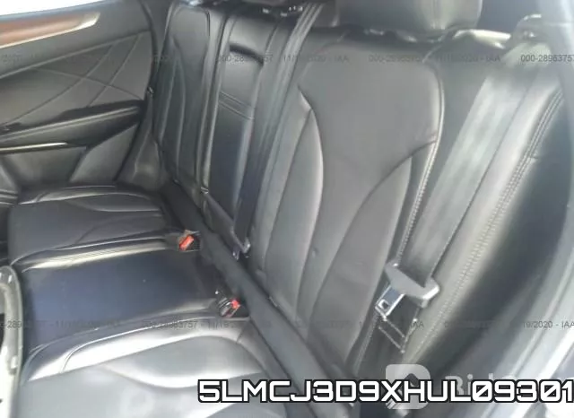5LMCJ3D9XHUL09301 фото 8