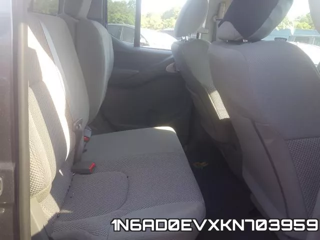 1N6AD0EVXKN703959 фото 7