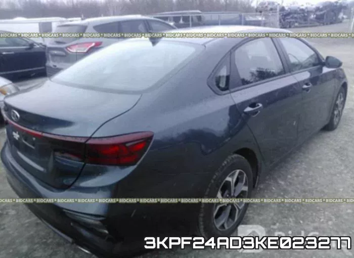 3KPF24AD3KE023277 фото 5