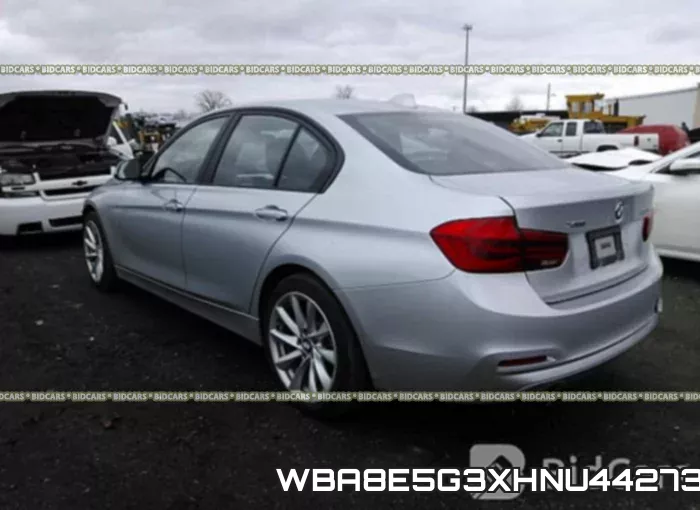 WBA8E5G3XHNU44273 фото 4