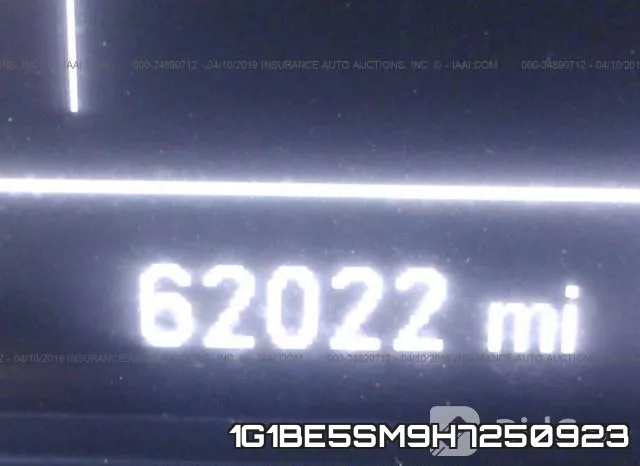 1G1BE5SM9H7250923 фото 8