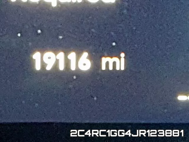 2C4RC1GG4JR123881 фото 9