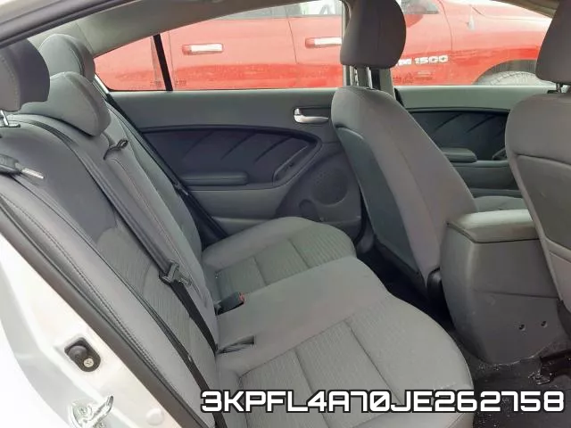 3KPFL4A70JE262758 фото 7