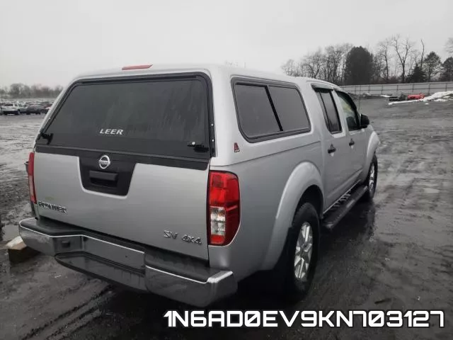 1N6AD0EV9KN703127 фото 5