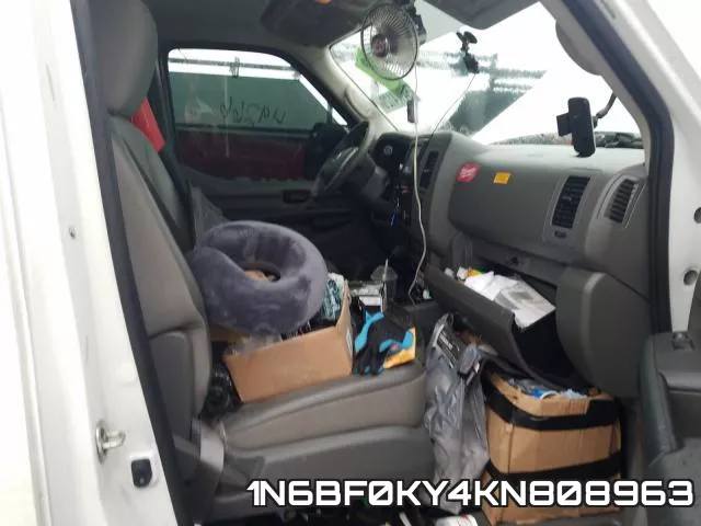 1N6BF0KY4KN808963 фото 6