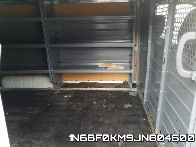1N6BF0KM9JN804600 фото 6