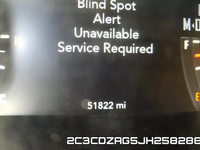 2C3CDZAG5JH258288 фото 8