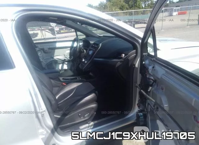 5LMCJ1C9XHUL19705 фото 6