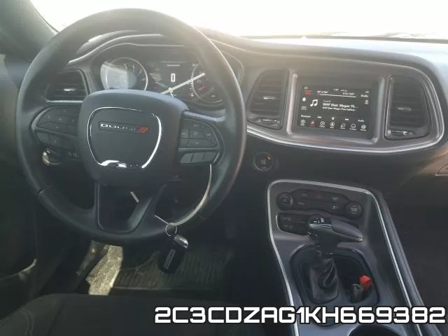2C3CDZAG1KH669382 фото 10
