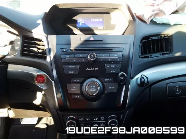 19UDE2F38JA008599 фото 10