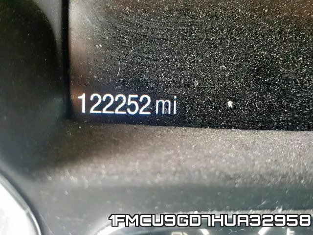 1FMCU9GD7HUA32958 фото 9