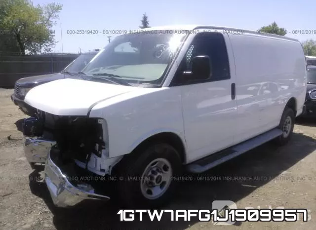 1GTW7AFG1J1909957 фото 3