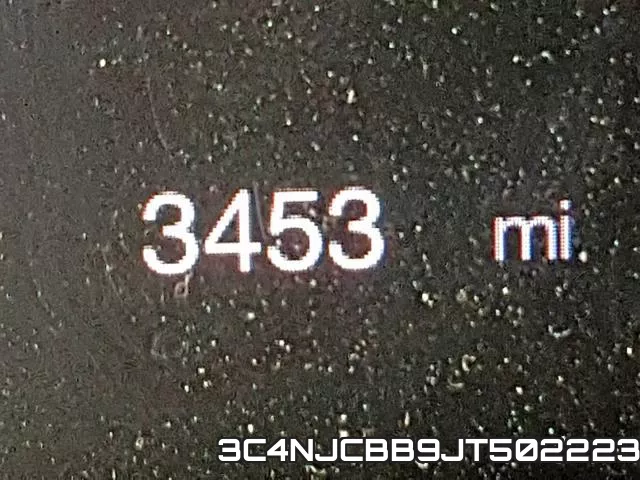 3C4NJCBB9JT502223 фото 9