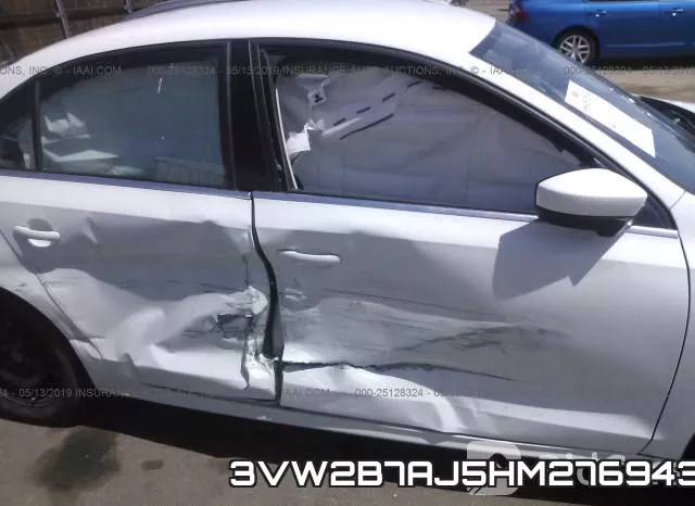 3VW2B7AJ5HM276943 фото 7
