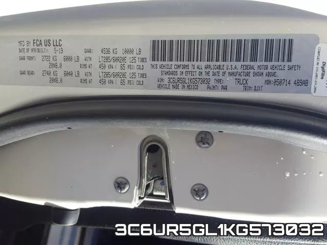 3C6UR5GL1KG573032 фото 2