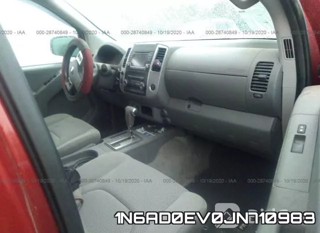 1N6AD0EV0JN710983 фото 6