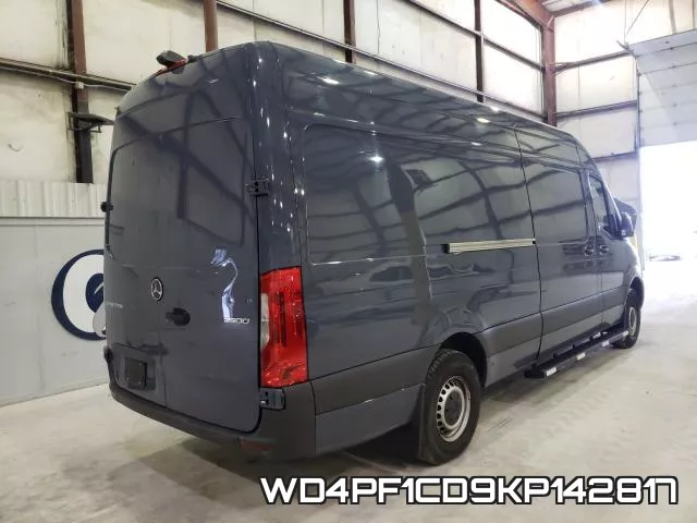 WD4PF1CD9KP142817 фото 4