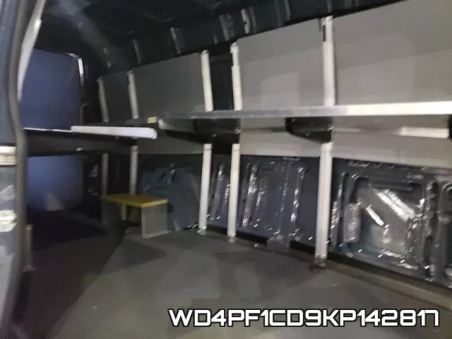 WD4PF1CD9KP142817 фото 6