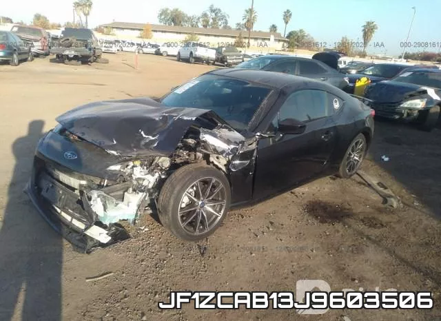 JF1ZCAB13J9603506 фото 3