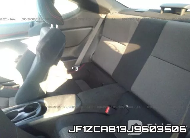 JF1ZCAB13J9603506 фото 8