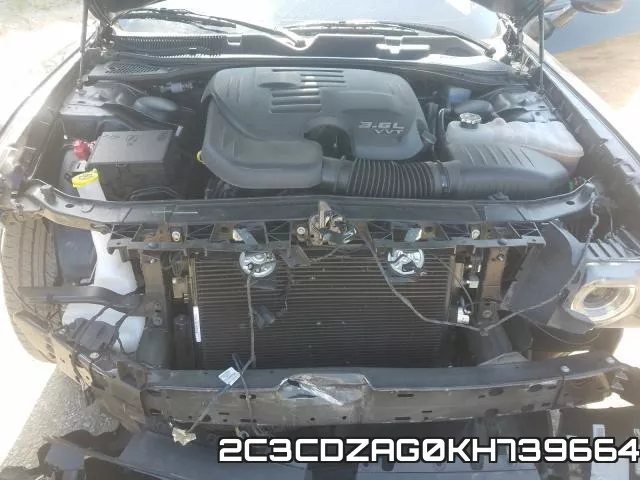 2C3CDZAG0KH739664 фото 8