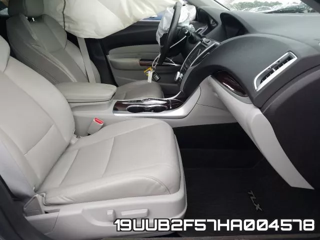 19UUB2F57HA004578 фото 5