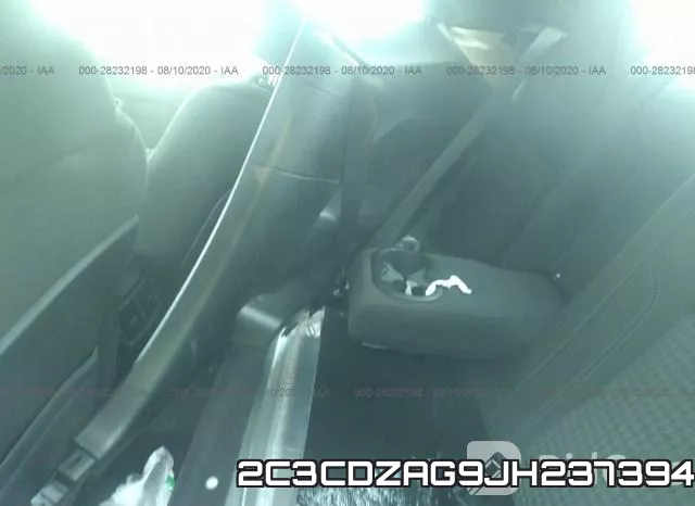 2C3CDZAG9JH237394 фото 9