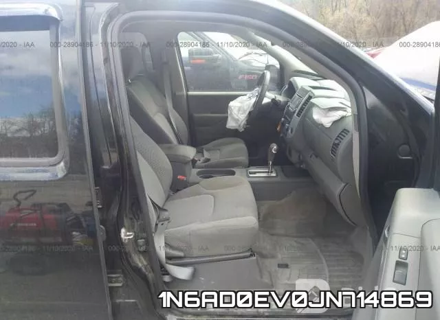 1N6AD0EV0JN714869 фото 6