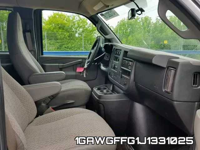 1GAWGFFG1J1331025 фото 6