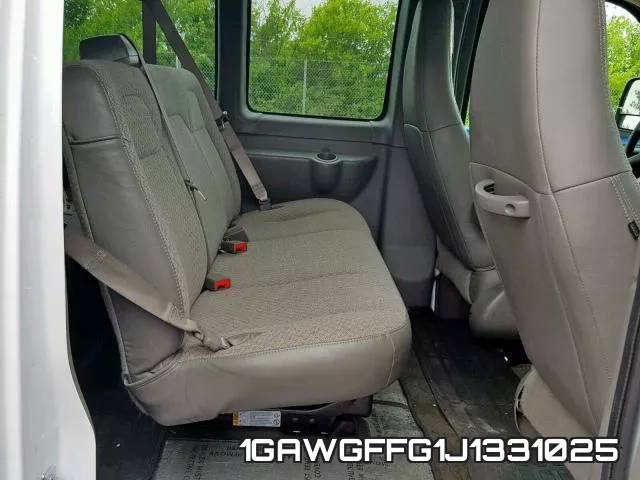 1GAWGFFG1J1331025 фото 7