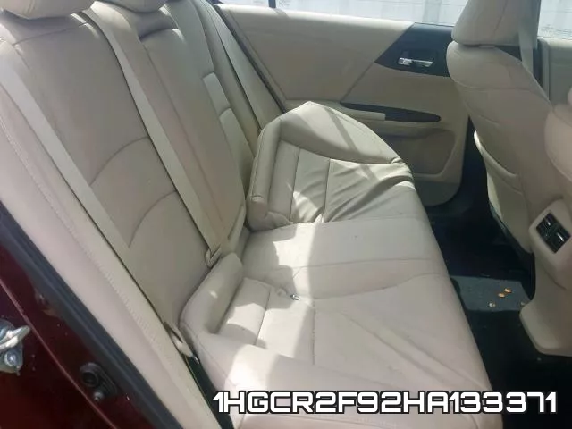 1HGCR2F92HA133371 фото 7